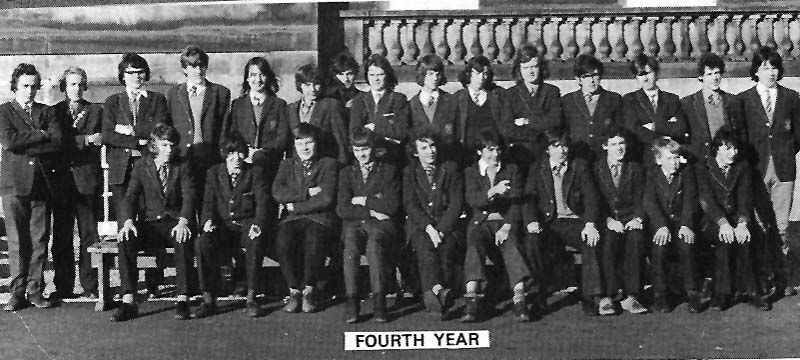 Class Photo Forth Year 1974.jpg - 4th year 1974.